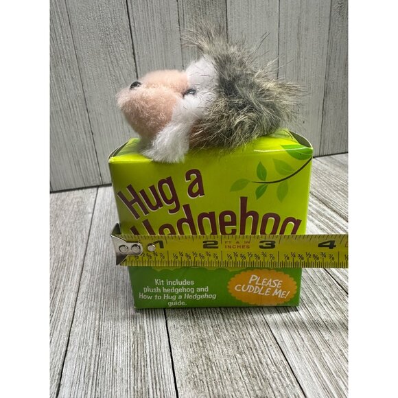 Hug A Hedgehog Rescue Kit Plush - Please Cuddle Me! - 2017 Peter Pauper - Picture 6 of 7